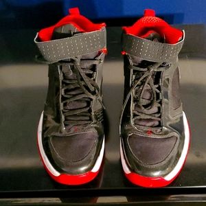 Size 10.5 Jordan black and red